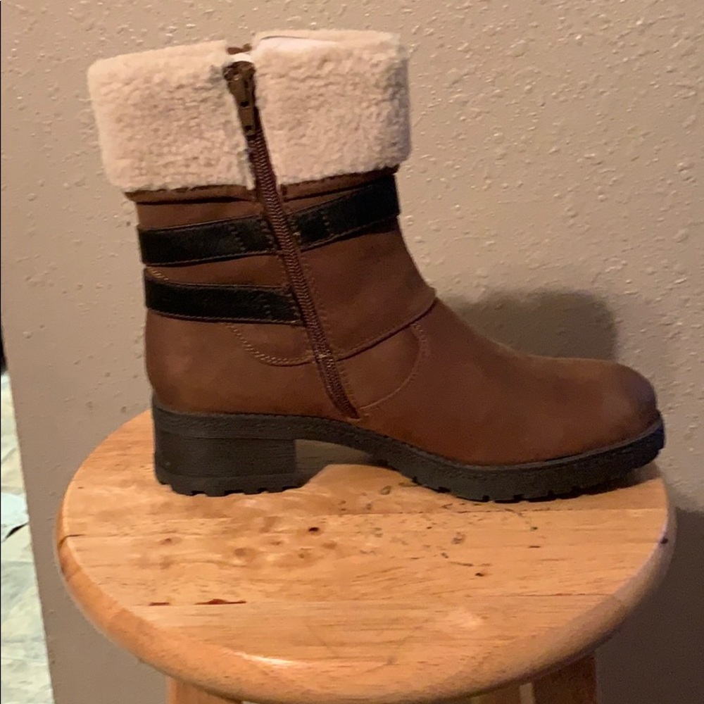 New in box White Mountain Boots. - Picture 7 of 8